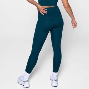 Girlfriend Collective leggings in Globe 🌏